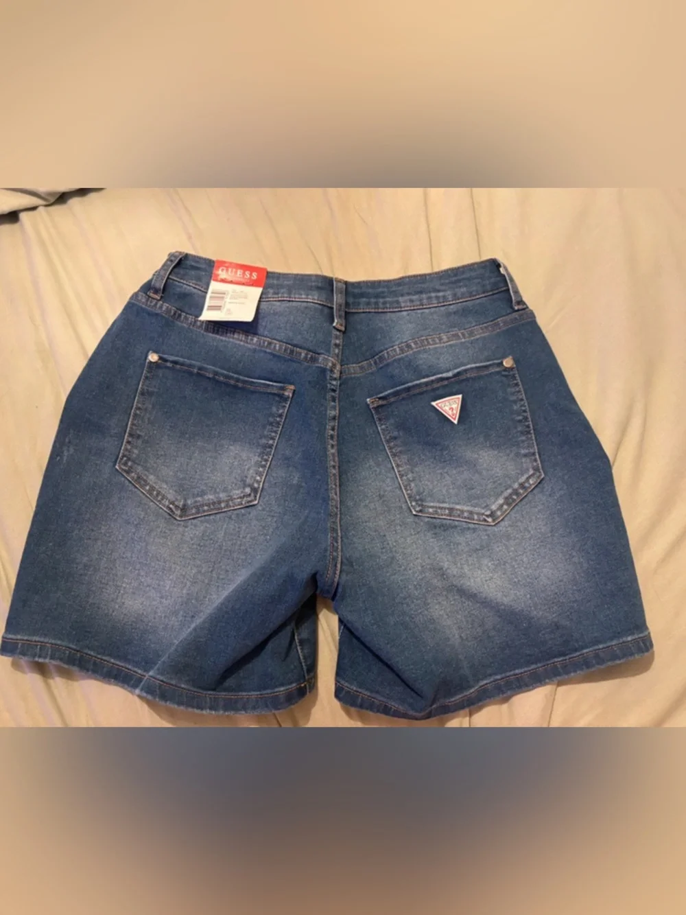 NWT-26 GUESS classic preppy Blue Denim golf resort  Shorts